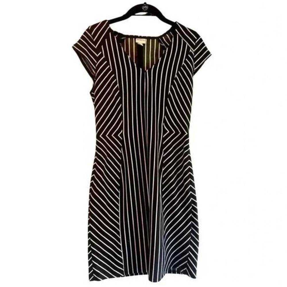 Elegant Black and White Striped Cap Sleeve Sheath Dress Geometric Pattern B6